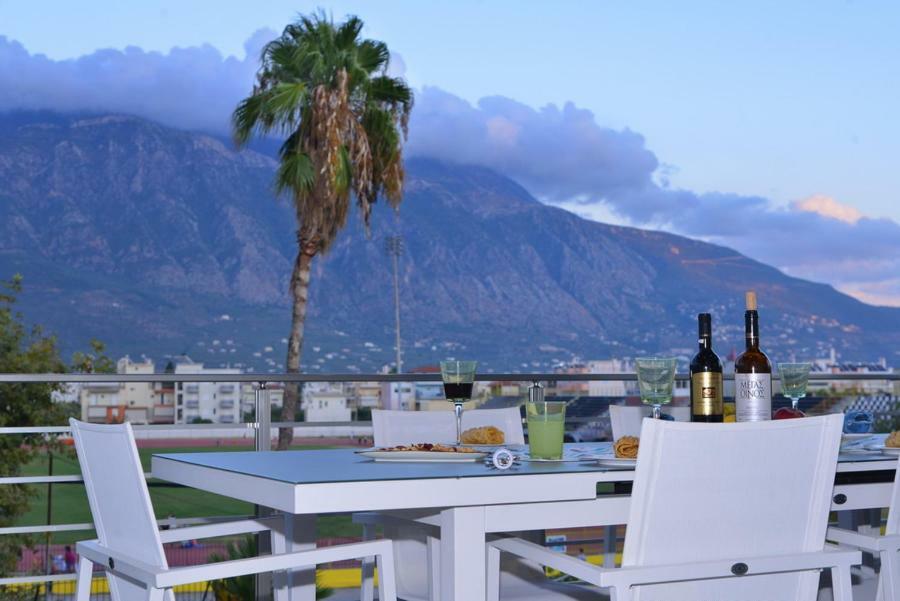 Elion Luxury Apartments Kalamata Exterior foto